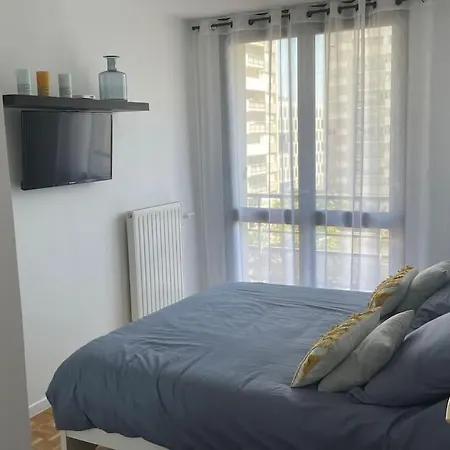 Heads - Full 72 M2 Apartment Levallois-Perret